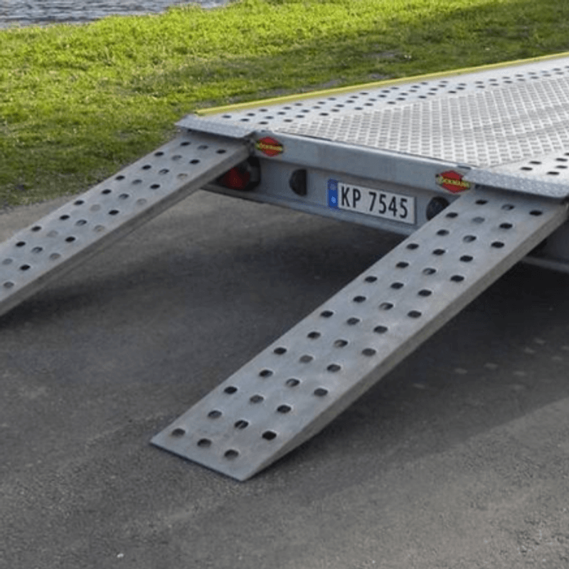 Böckmann AH 4320/35, førsteklasses 3.5t biltransporter