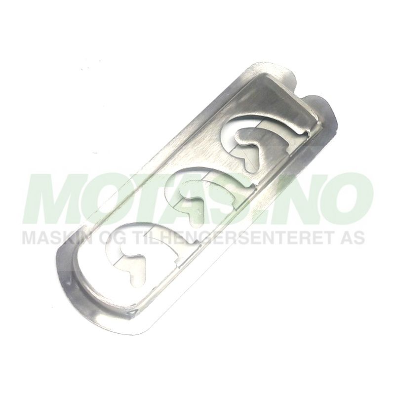 Bomfeste på vegg høyre, bak