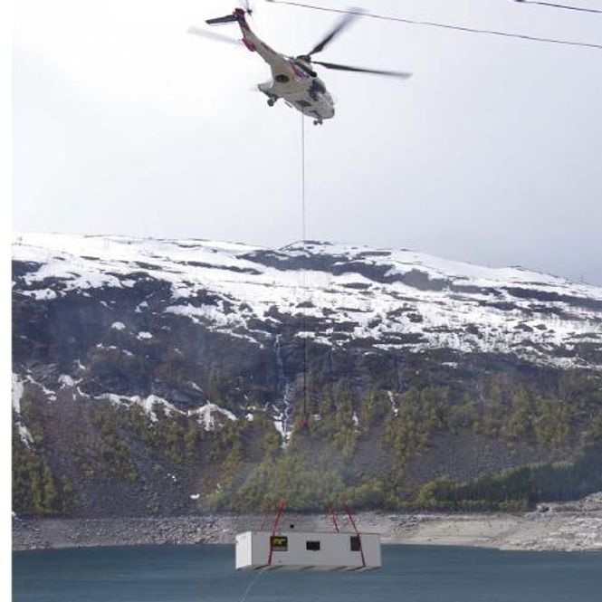 Hovedbilde Letthus Helikopterbrakker